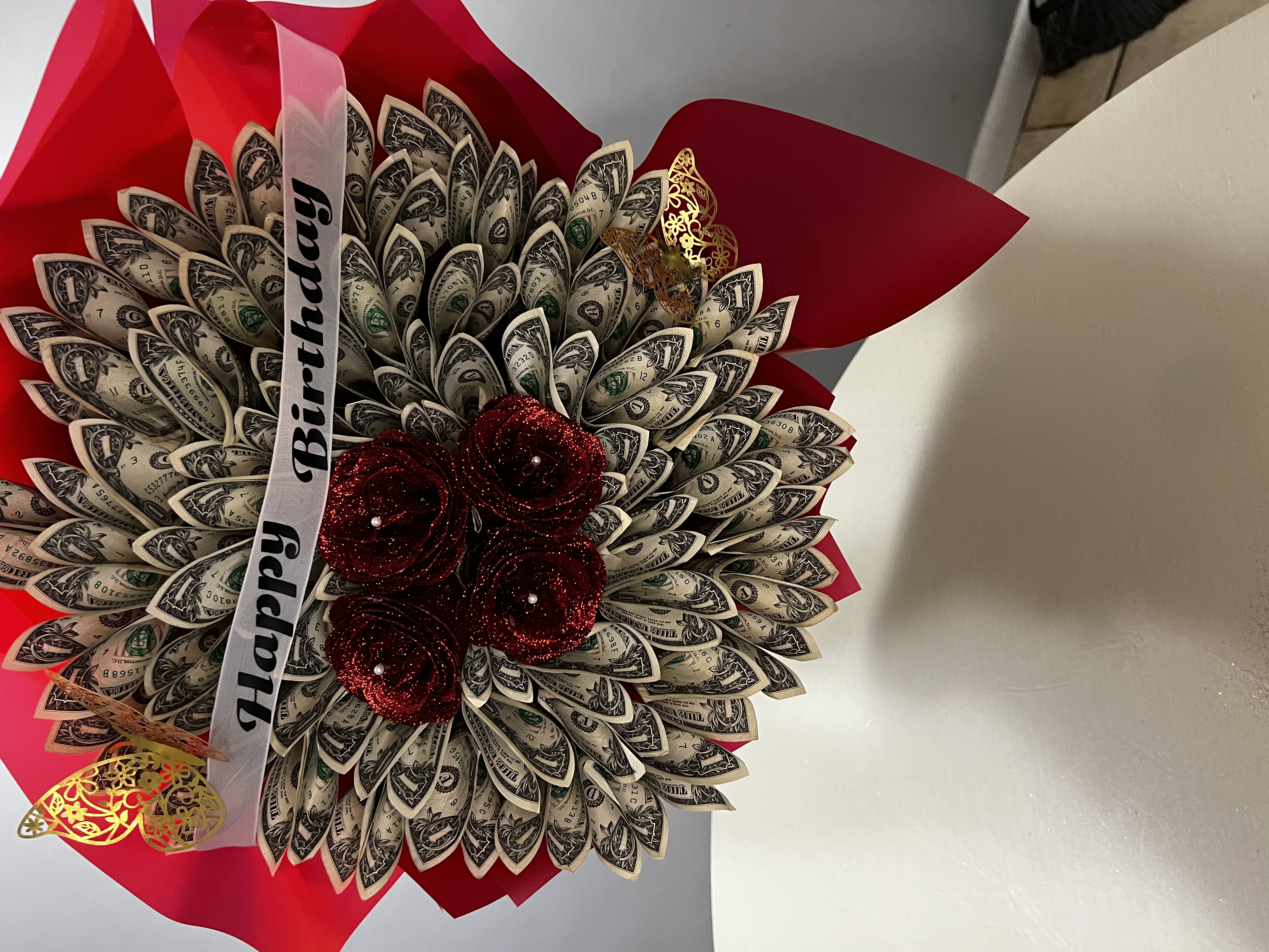 Handmade money bouquet with roses for birthday gift